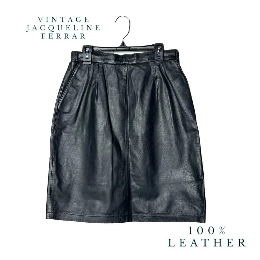 1657. VINTAGE JACQUELINE FERRAR 1980’s 100% LEATHER PENCIL‎ SKIRT SIZE 8 PETITE